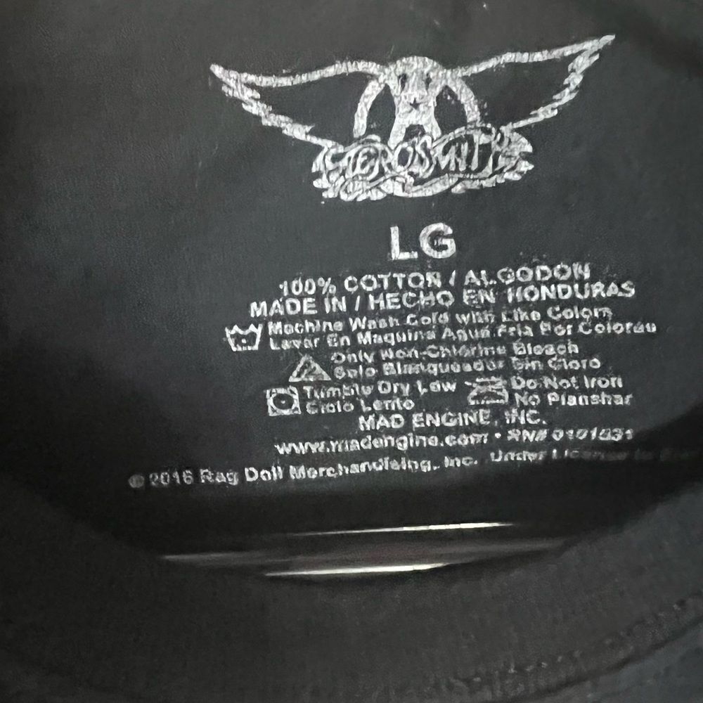 Aerosmith World Tour 2016 T-Shirt Not Vintage,Aop, Or Single Stitched -Perfect — image 4 of 4